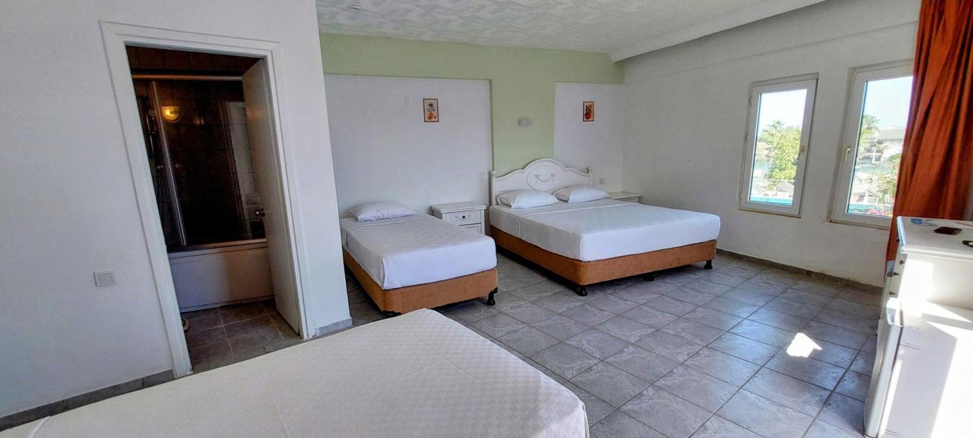 Uk Hotel Kiris Antalya Extérieur photo